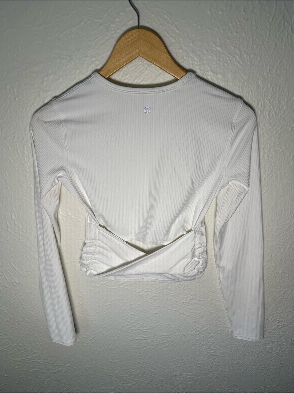 Lululemon Long Sleeve Top Womens Small White Ribbed Athletic Athleisure - Picture 4 of 6